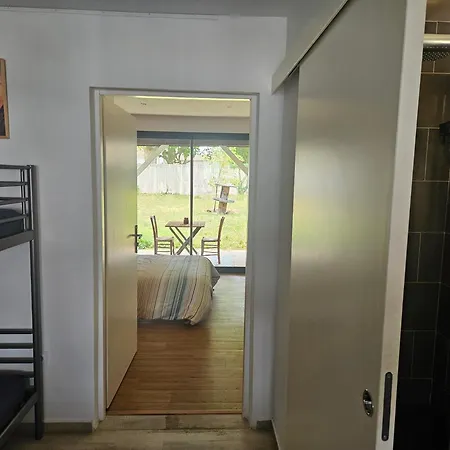 Pour 4 Personnes -climatise -tres Grand Jardin -2min Tram Palmer-kids&petfriendly Cenon
