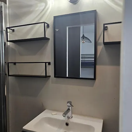 Apartman Pour 4 Personnes -climatise -tres Grand Jardin -2min Tram Palmer-kids&petfriendly
