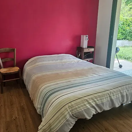 Apartman Pour 4 Personnes -climatise -tres Grand Jardin -2min Tram Palmer-kids&petfriendly *