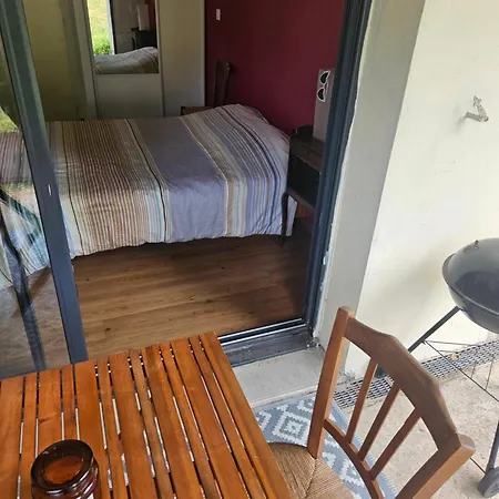 Pour 4 Personnes -climatise -tres Grand Jardin -2min Tram Palmer-kids&petfriendly Apartman *